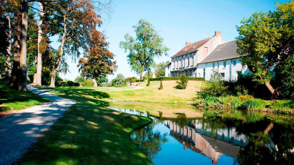 Hotel Golf De Pierpont Bons Villers Exterior foto